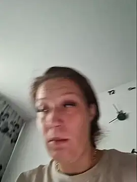 VanessaSquirtt online show from September 2025 06:02:02 AM