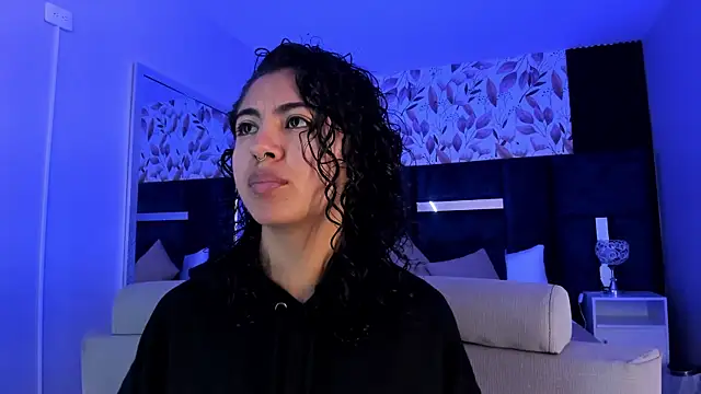 Amareto  online show from April 2026 10:58:01 AM