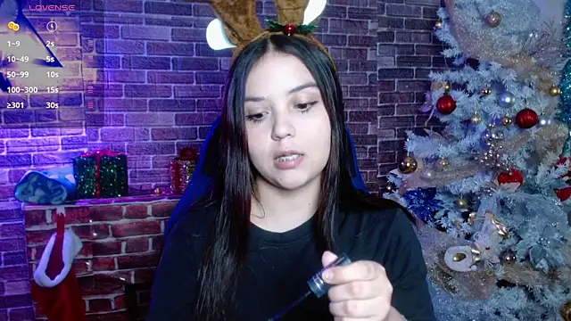 Lorena warren online show from December 2025 05:13:01 AM