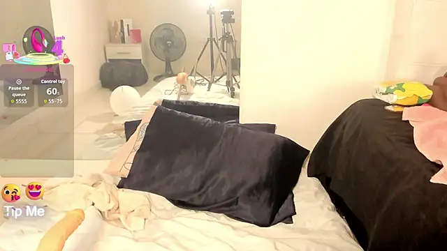 caryn johnson online show from October 2025 01:02:02 PM