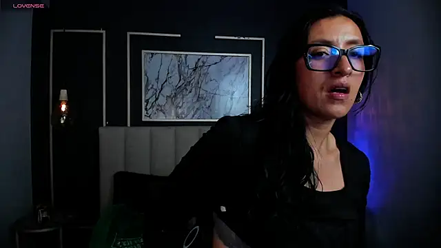 Snapshot of kira_moon__ chatting on September 2025 09:27:01 PM kira moon online show from September 2025 09:27:01 PM