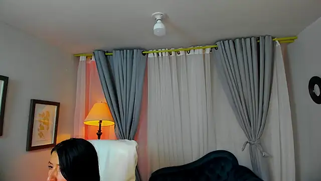 Snapshot of kira_moon__ chatting on November 2025 08:20:01 PM kira moon online show from November 2025 08:20:01 PM