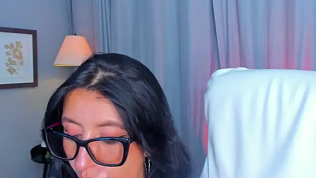 Snapshot of kira_moon__ chatting on March 2026 08:48:01 PM kira moon online show from March 2026 08:48:01 PM