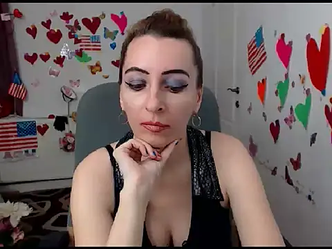 Snapshot of EvelynAngell chatting on January 2025 10:16:02 AM EvelynAngell online show from January 2025 10:16:02 AM