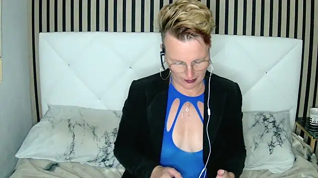 xxNoeliaxx online show from December 2024 11:31:02 AM