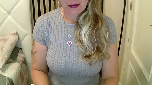 xxNoeliaxx online show from March 2026 08:07:02 AM