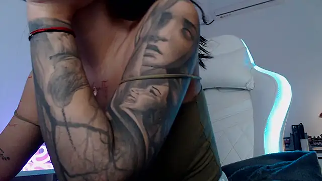 Simply the best online show from November 2025 05:24:01 PM