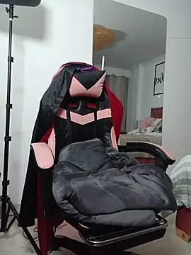 Marie Mature online show from December 2025 12:07:01 AM