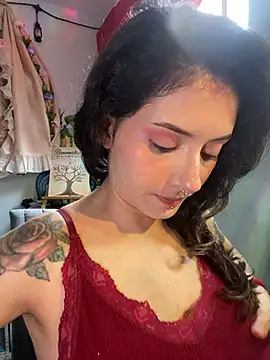 Snapshot of LiliJones_ chatting on May 2026 09:56:02 PM LiliJones online show from May 2026 09:56:02 PM