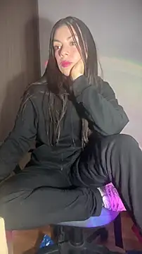 krisha Lara online show from April 2026 01:50:01 AM