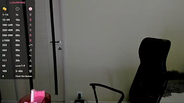 Snapshot of Kimmberr chatting on September 2025 03:08:01 AM Kimmberr online show from September 2025 03:08:01 AM