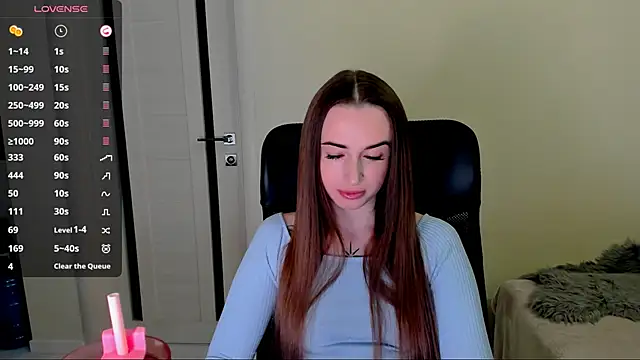 Snapshot of Kimmberr chatting on October 2025 03:28:01 AM Kimmberr online show from October 2025 03:28:01 AM