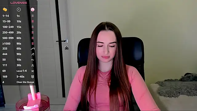 Snapshot of Kimmberr chatting on October 2025 04:42:01 AM Kimmberr online show from October 2025 04:42:01 AM