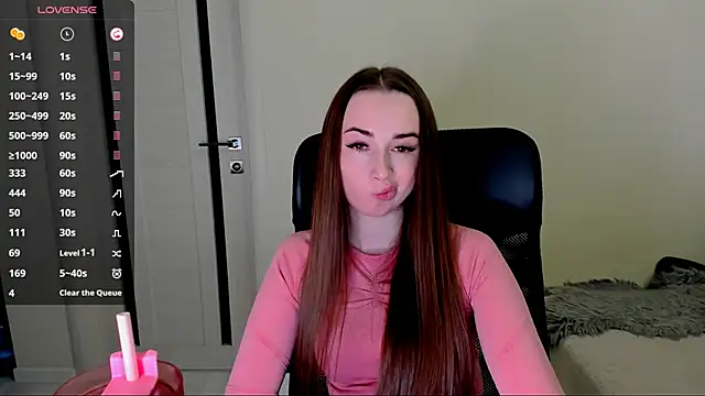 Snapshot of Kimmberr chatting on November 2025 04:12:01 AM Kimmberr online show from November 2025 04:12:01 AM