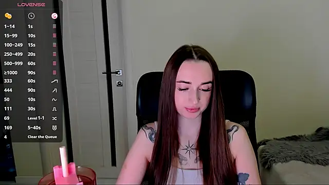 Snapshot of Kimmberr chatting on November 2025 02:48:02 AM Kimmberr online show from November 2025 02:48:02 AM