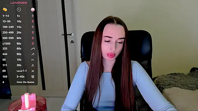 Snapshot of Kimmberr chatting on December 2025 02:40:01 AM Kimmberr online show from December 2025 02:40:01 AM