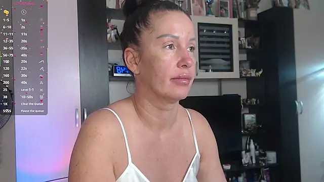 SheilaRyan online show from November 2025 04:48:02 AM