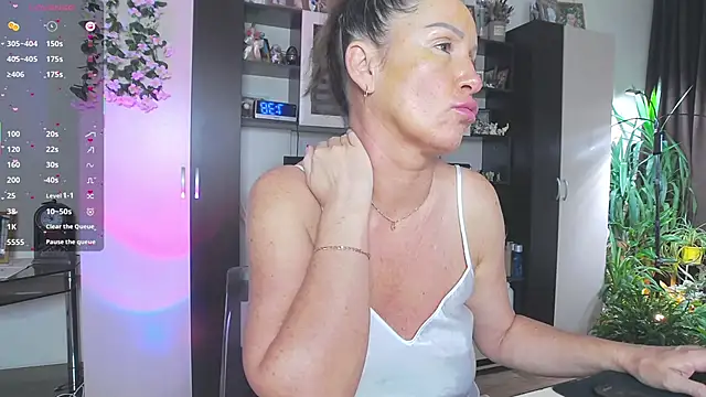 SheilaRyan online show from February 2026 04:38:01 AM