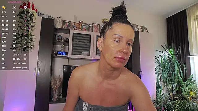 SheilaRyan online show from April 2026 05:23:01 AM