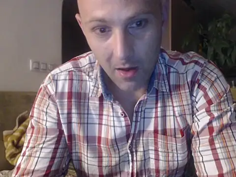 Snapshot of Piter9023 chatting on July 2026 01:19:01 AM Piter9023 online show from July 2026 01:19:01 AM