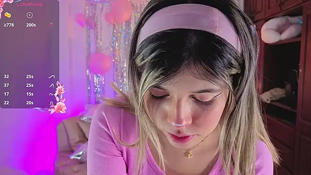 NATAASHA    online show from April 2026 03:40:02 AM