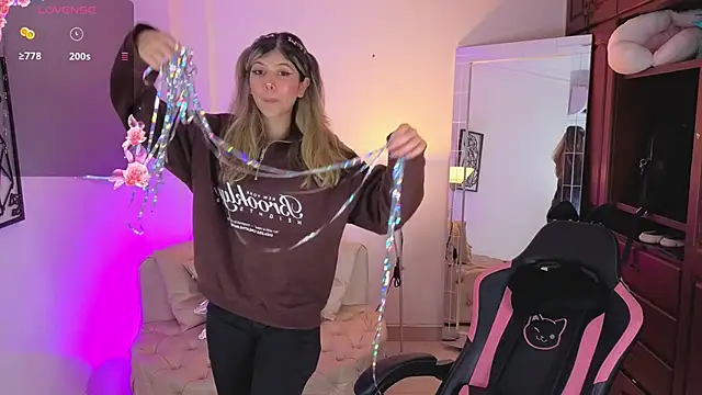 NATAASHA    online show from April 2026 03:42:01 AM