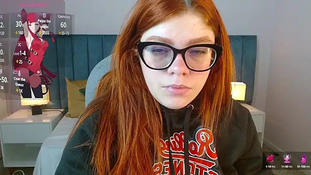 Snapshot of lucie_nicolls chatting on January 2025 01:29:01 PM lucie nicolls online show from January 2025 01:29:01 PM