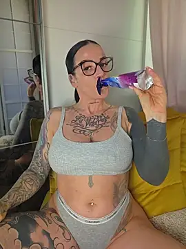 EmilyDiazofficial online show from June 2026 07:51:01 AM