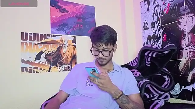 just fucks online show from March 2026 07:47:01 PM