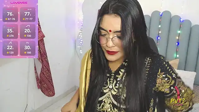 lakshmiraniii online show from April 2026 07:04:02 PM