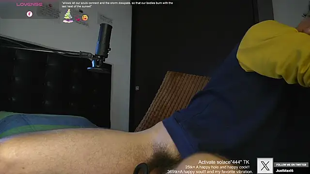 Snapshot of just_maxii chatting on January 2025 10:18:01 PM just maxii online show from January 2025 10:18:01 PM