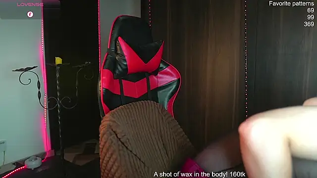 just maxii online show from February 2026 07:06:01 PM