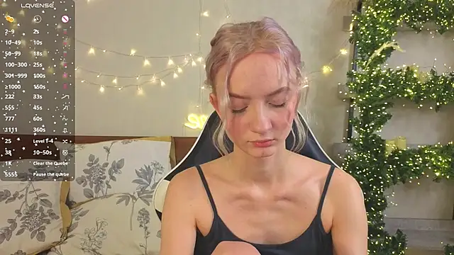 IdaValenti online show from February 2026 11:12:01 PM