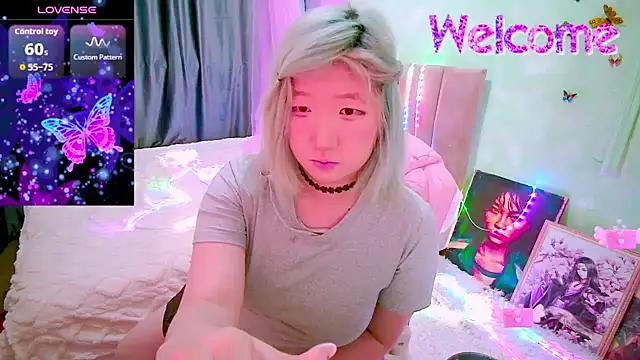 Akemilun online show from March 2026 04:13:01 PM