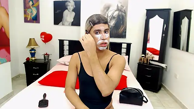 VeronicaReynolds online show from December 2024 12:07:02 PM