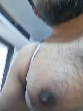 Snapshot of dirtybearr chatting on March 2025 05:13:02 AM dirtybearr online show from March 2025 05:13:02 AM