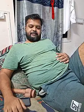 Snapshot of dirtybearr chatting on March 2025 04:04:01 PM dirtybearr online show from March 2025 04:04:01 PM