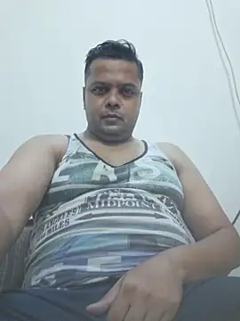 Snapshot of dirtybearr chatting on October 2025 03:55:02 PM dirtybearr online show from October 2025 03:55:02 PM