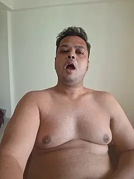 Snapshot of dirtybearr chatting on November 2025 04:22:01 AM dirtybearr online show from November 2025 04:22:01 AM