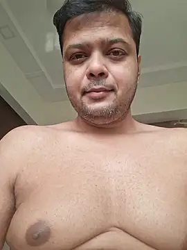 Snapshot of dirtybearr chatting on December 2025 05:56:02 AM dirtybearr online show from December 2025 05:56:02 AM