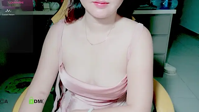 Emi-Vibes- online show from June 2026 08:44:02 PM