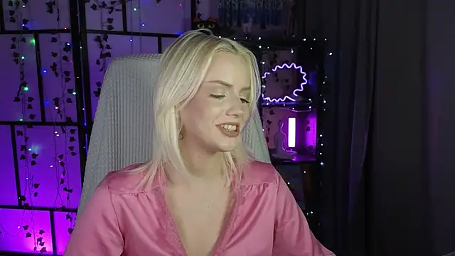 Snapshot of ImBonBon chatting on April 2026 08:17:02 PM ImBonBon online show from April 2026 08:17:02 PM