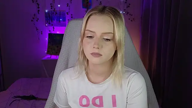 ImBonBon online show from July 2026 11:53:01 PM