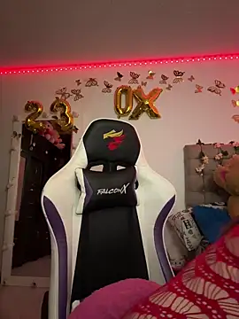 Jullieetta online show from March 2025 12:16:01 AM