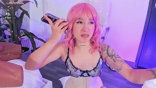 EriKlein online show from September 2025 10:55:01 PM