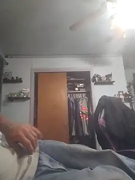 Snapshot of bigdoog8 chatting on May 2026 01:21:02 AM bigdoog8 online show from May 2026 01:21:02 AM