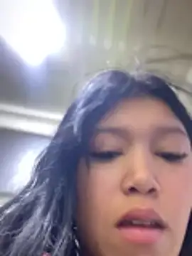 emily rosse04 online show from November 2025 12:51:01 PM