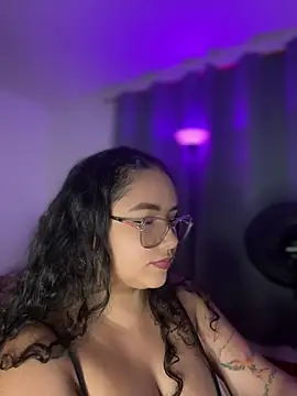 CurlyGirl 1 online show from April 2026 10:59:01 PM