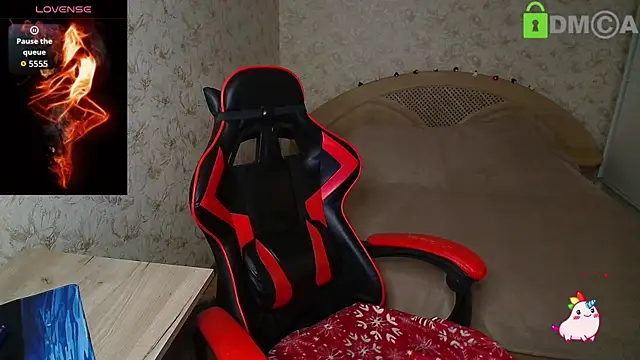 Alexis Gordon online show from April 2026 08:32:01 PM