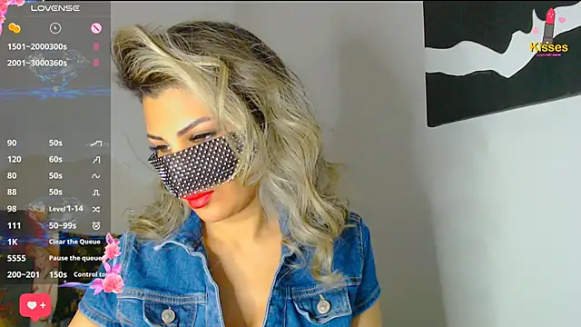 Snapshot of Turkish_Latina chatting on February 2025 10:17:02 PM Turkish Latina online show from February 2025 10:17:02 PM